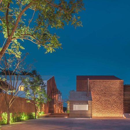 Baan Pomphet Hotel Пра Након Си Аютая Екстериор снимка