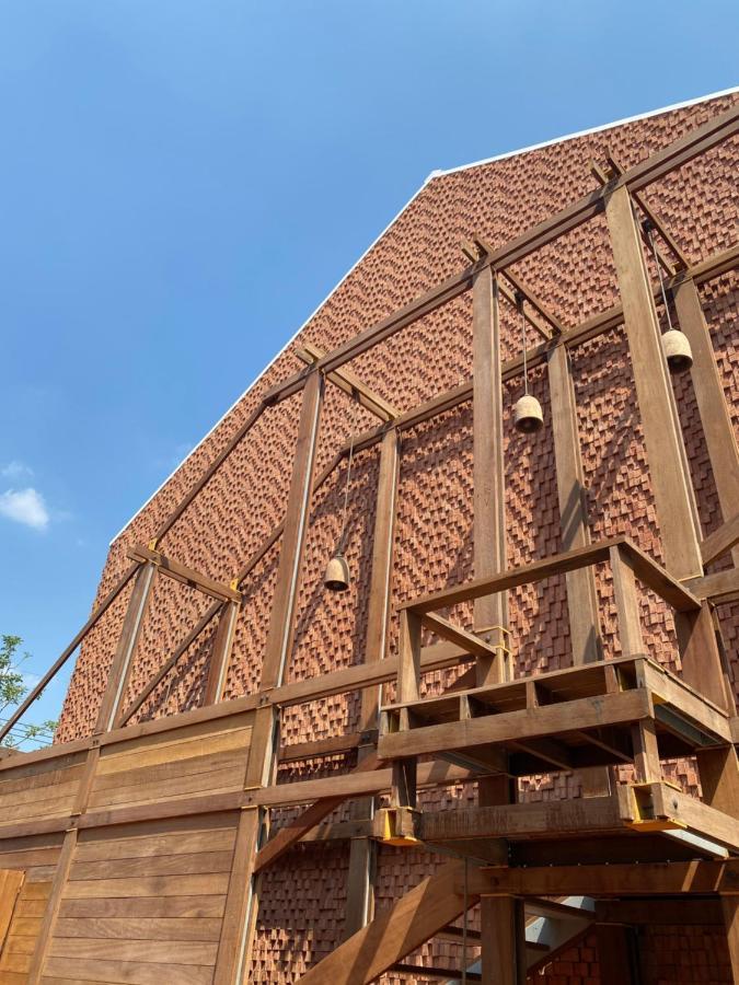 Baan Pomphet Hotel Пра Након Си Аютая Екстериор снимка